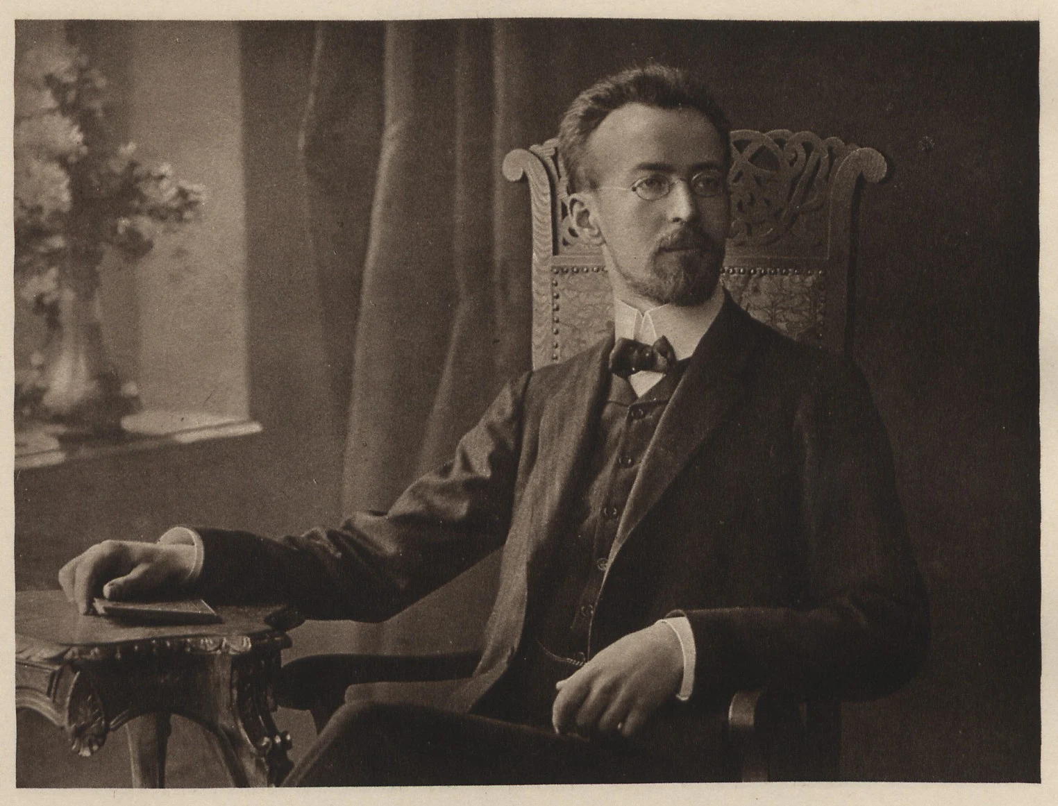 Mieczysław Karłowicz. Portret ze zbiorów Biblioteki Narodowej; data wykonania nieustalona.